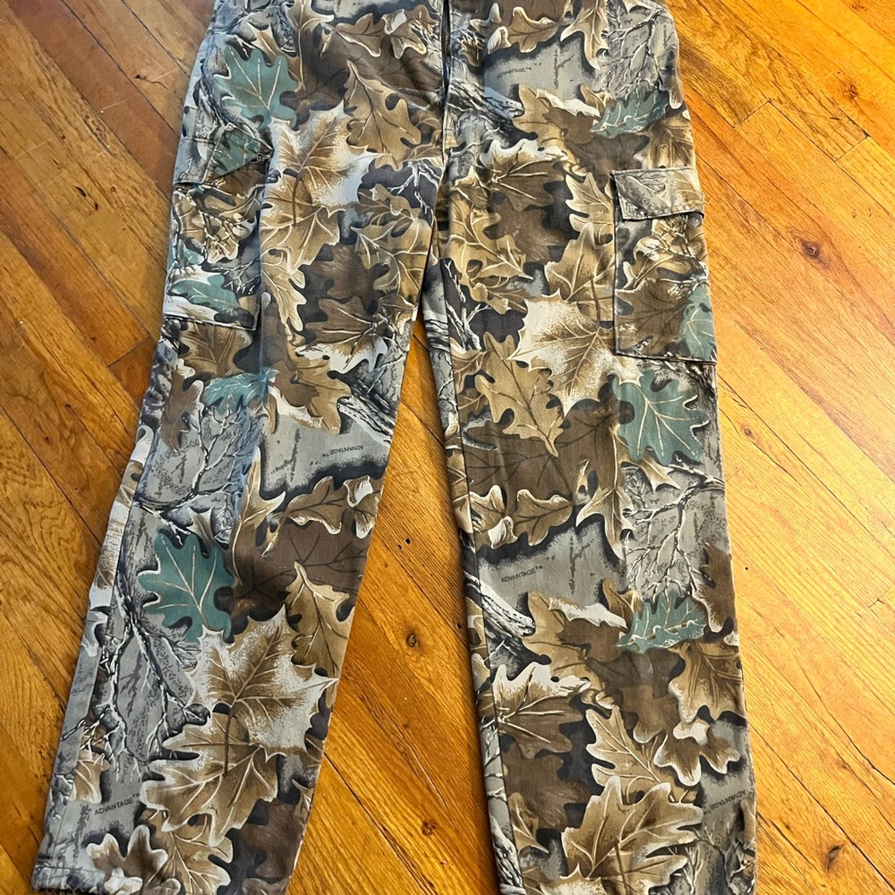 Sonoma Leaf Pattern Cargo Pants - Brown and Green